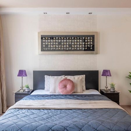 Exclusive Central Suite With Balcony By Prestige Homes Budapest Exterior photo